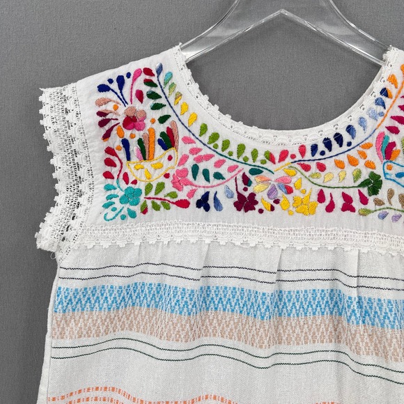 VINTAGE Mexican Huipil Embroidered Shirt Womens Small White Woven Round Neck - Picture 5 of 12